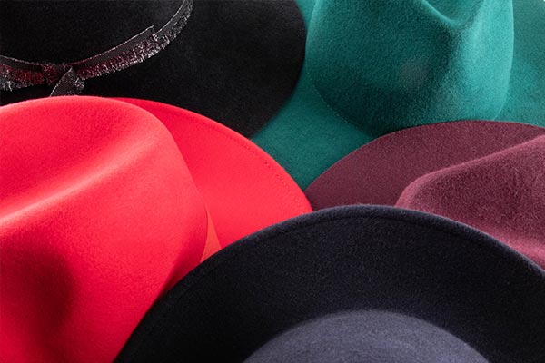 Determining felt quality of your hat.